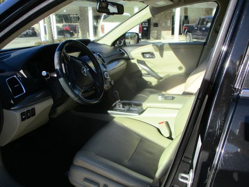 Used 2018 Acura RDX FWD w/ Technology Package image 14