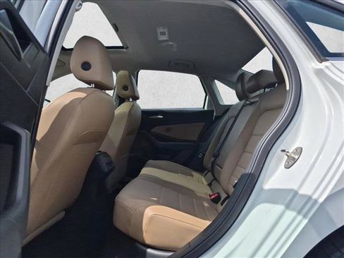 Used 2021 Volkswagen Jetta SEL FWD image 18