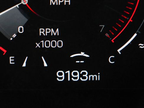 Used 2025 GMC Yukon Denali image 17