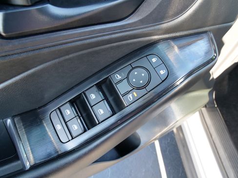 Used 2024 Nissan Rogue S image 17