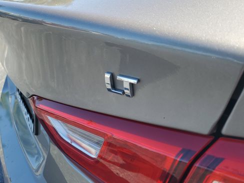 Used 2024 Chevrolet Malibu LT image 8