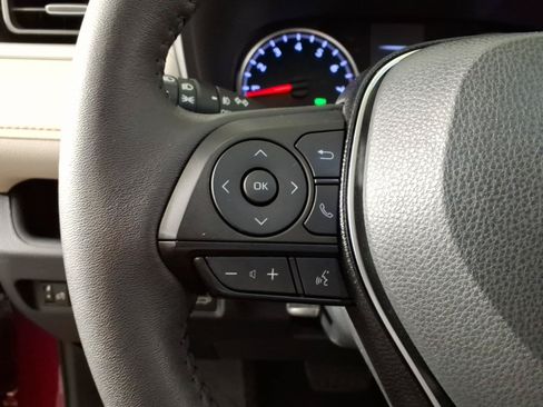 Used 2021 Toyota RAV4 XLE Premium FWD image 21