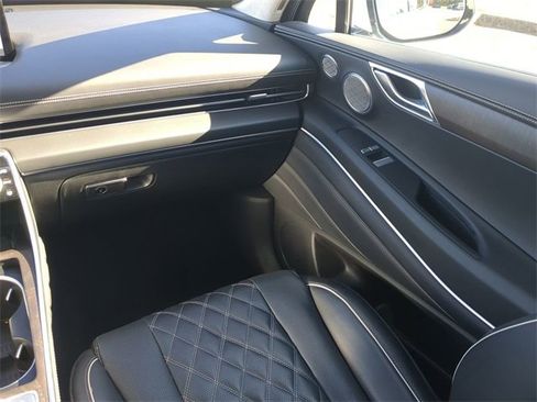 Used 2024 Genesis GV80 3.5T w/ Prestige Package image 16