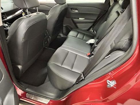 New 2026 Nissan Rogue SV FWD image 9