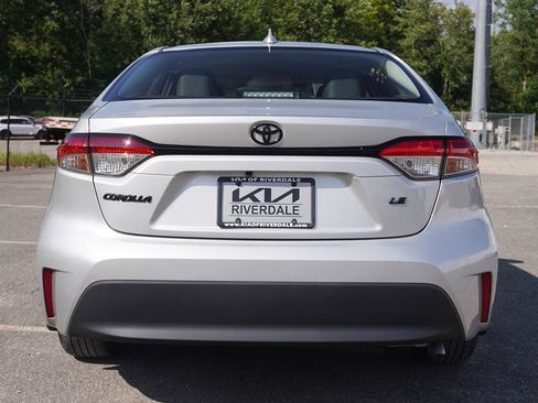 Used 2024 Toyota Corolla LE FWD image 7