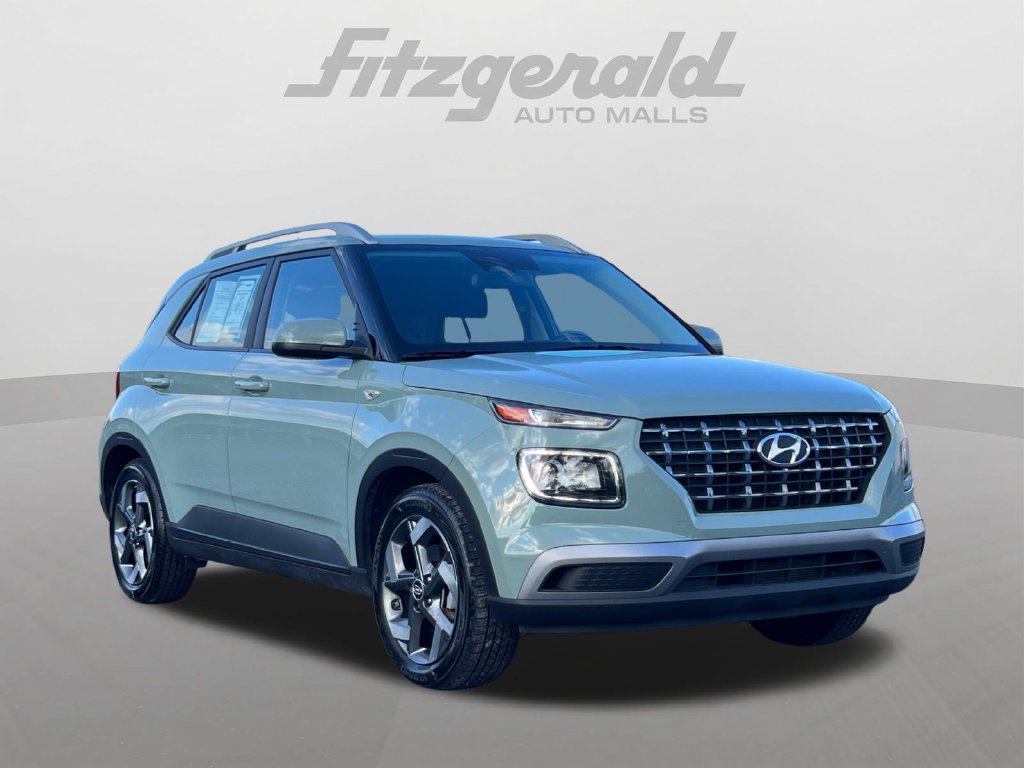 Used 2025 Hyundai Venue SEL FWD 360° Tour