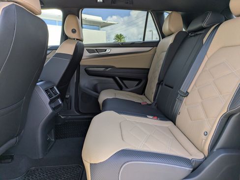 New 2026 Volkswagen Atlas Cross Sport SE FWD image 15