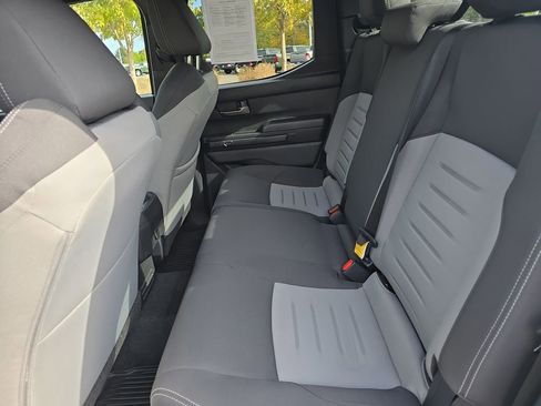 Used 2025 Toyota Tacoma TRD Sport image 14