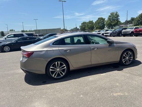 Used 2022 Chevrolet Malibu LT FWD image 8