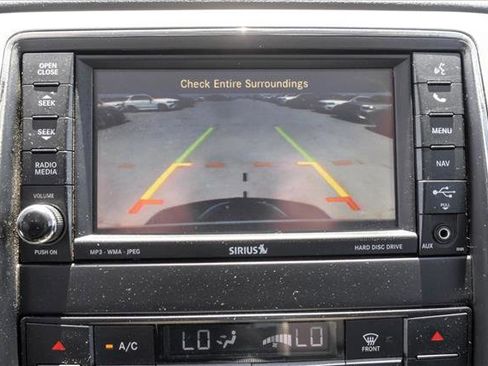Used 2012 Jeep Grand Cherokee Overland AWD/4WD image 18
