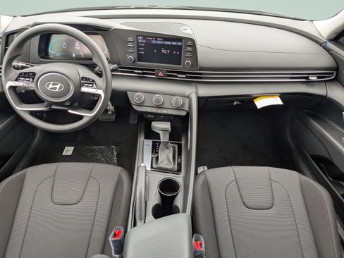 New 2026 Hyundai Elantra SE image 21