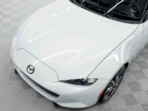 Used 2019 MAZDA MX-5 Miata Grand Touring w/ GT-S Package RWD image 23