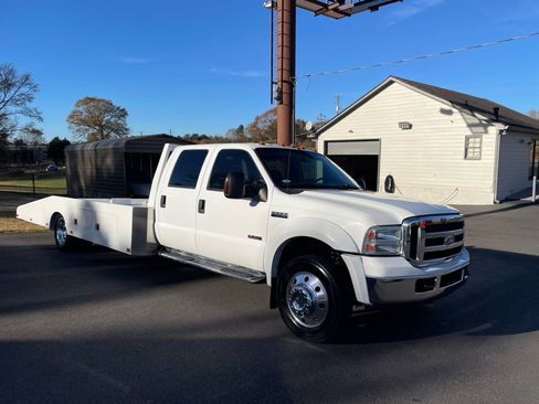 Used 2007 Ford F550 2WD Crew Cab Super Duty image 8