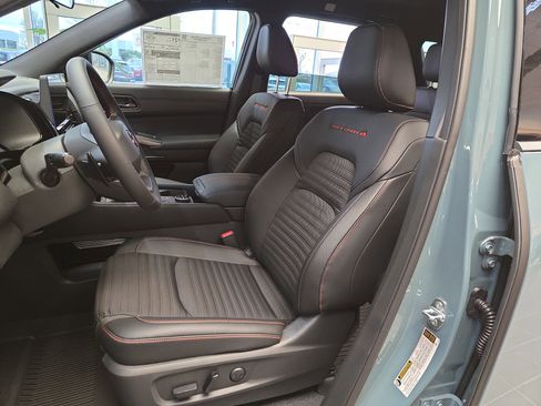 New 2026 Nissan Pathfinder Rock Creek image 8