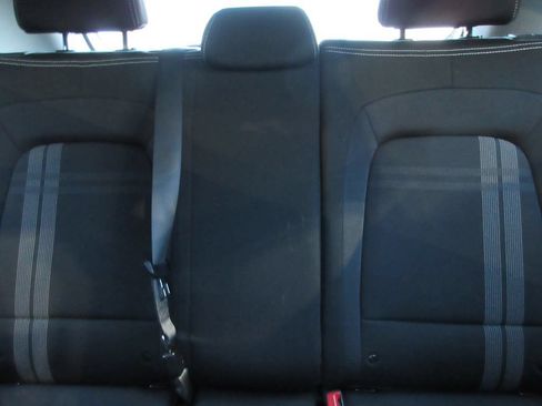 Used 2025 Hyundai Venue SEL FWD image 19
