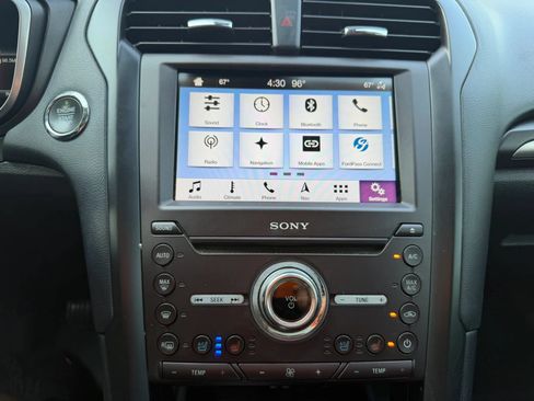 Used 2019 Ford Fusion Titanium FWD image 25