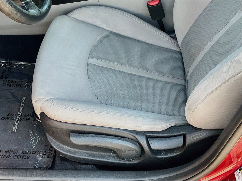 Used 2016 Hyundai Sonata SE FWD image 17