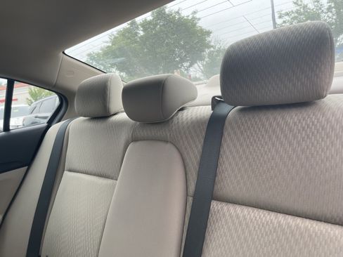 Used 2014 Honda Civic LX image 10