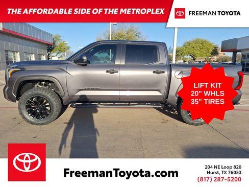 Used 2025 Toyota Tundra SR5 image 3
