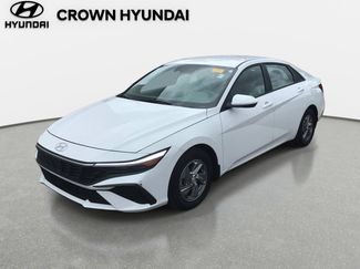 Used 2024 Hyundai Elantra SE FWD video 1
