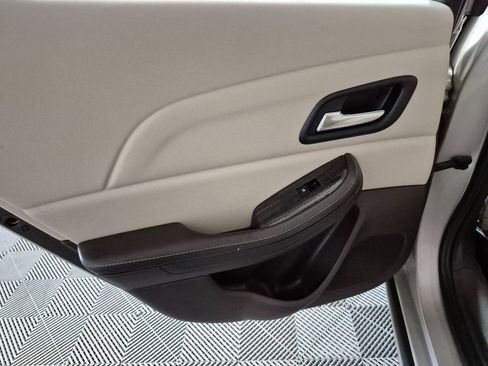 Used 2015 Chevrolet Malibu LT w/ Power Convenience Package image 23