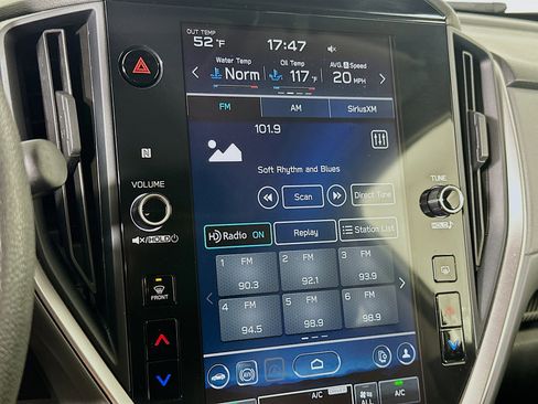 Used 2024 Subaru Crosstrek 2.0i Premium image 21