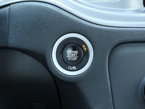 Used 2023 Dodge Charger SXT RWD image 25