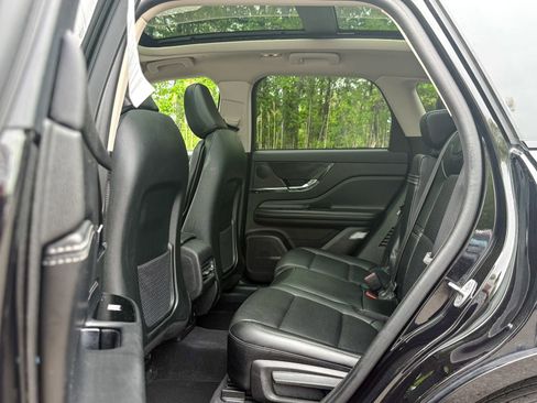 Used 2023 Lincoln Corsair AWD w/ Equipment Group 101A image 19