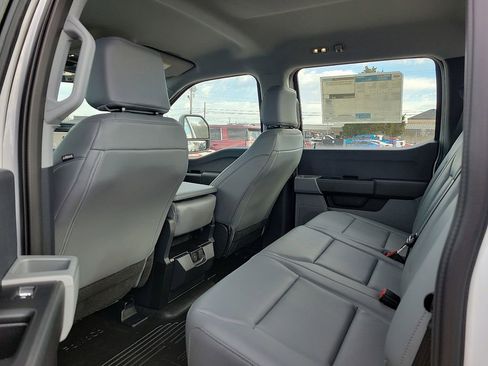 New 2026 Ford F550 4x4 Crew Cab image 9