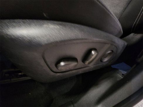 Certified 2025 GMC Acadia Elevation image 13