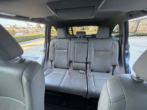 Used 2014 Toyota Highlander XLE FWD image 8