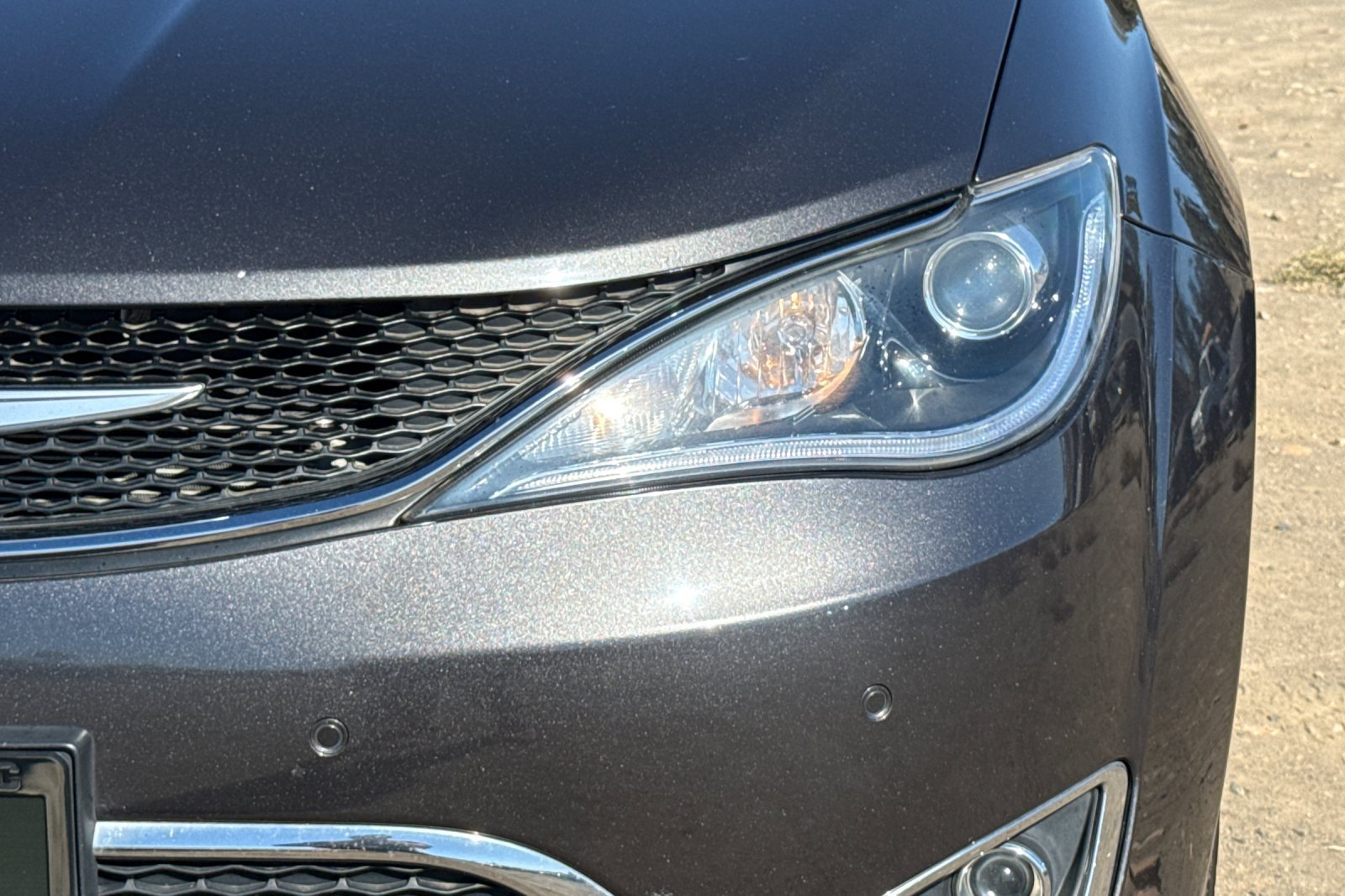 Used 2019 Chrysler Pacifica Touring Plus w/ Advanced Safetytec Group FWD image 53