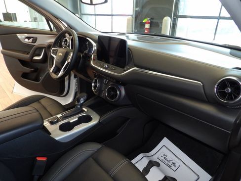 Used 2024 Chevrolet Blazer LT w/ LPO, Floor Liner Package FWD image 13