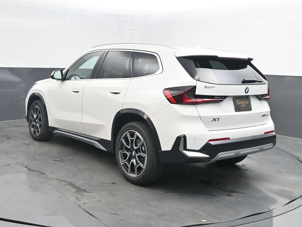 New 2026 BMW X1 xDrive28i w/ Convenience Package AWD/4WD image 3