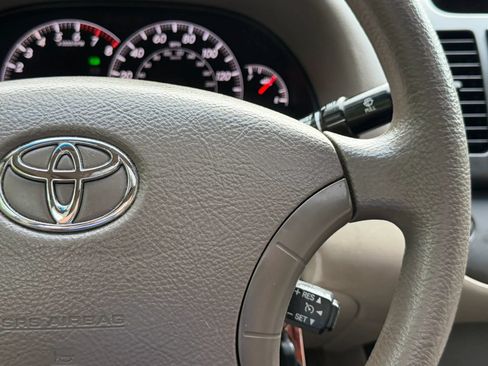 Used 2006 Toyota Camry LE FWD image 33