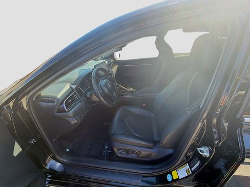 Used 2021 Toyota Camry XSE image 18