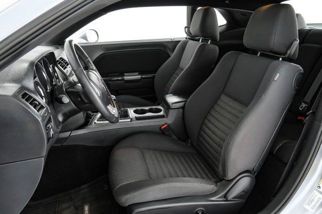 Used 2013 Dodge Challenger R/T RWD image 29
