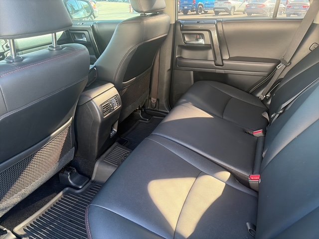 Used 2023 Toyota 4Runner TRD Off-Road Premium w/ Off Road Premium Plus Package AWD/4WD image 9