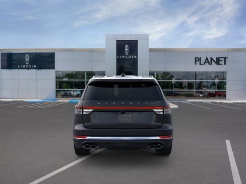 New 2026 Lincoln Aviator Reserve w/ Luxury Package RWD image 5