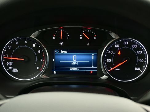 Used 2023 GMC Acadia SLE w/ Driver Convenience Package FWD image 24