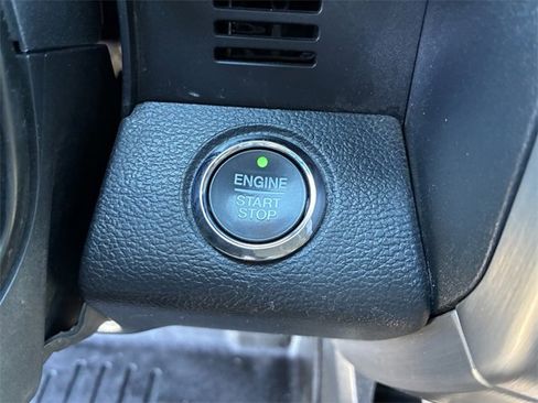 Used 2022 Ford F350 Platinum w/ Tremor Off-Road Package image 31