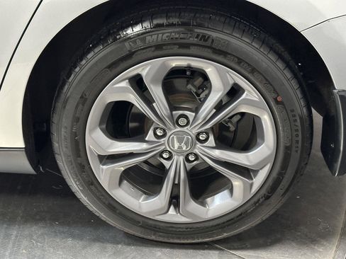 Used 2024 Honda Accord EX image 19