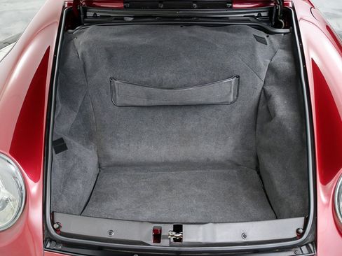 Used 1997 Porsche 911 Cabriolet image 41