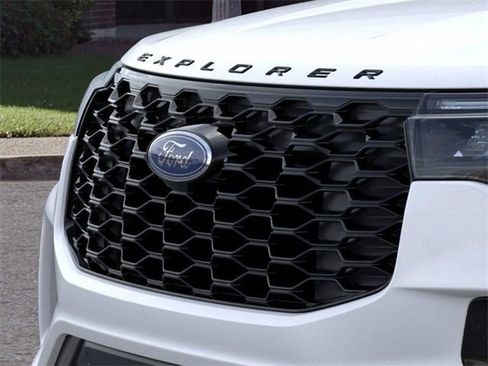 New 2026 Ford Explorer ST-Line w/ Premium Package image 17
