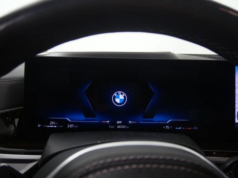 Used 2024 BMW X5 sDrive40i w/ M Sport Package RWD image 17