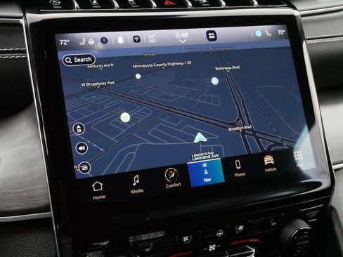 Used 2023 Jeep Grand Cherokee Limited w/ Luxury Tech Group II image 22