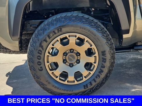 Used 2025 Toyota Tacoma 4x4 Double Cab Hybrid image 36