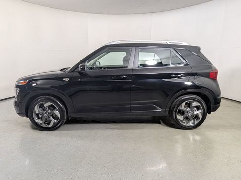 Used 2024 Hyundai Venue SEL image 4