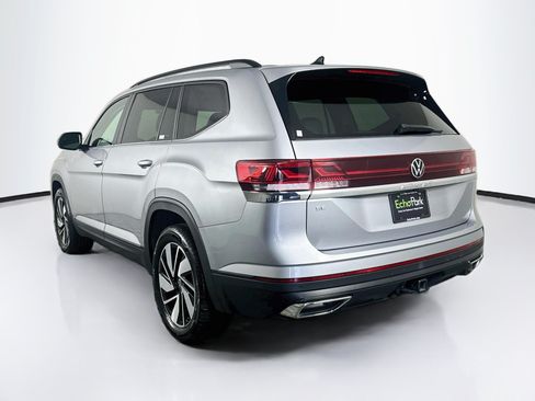 Used 2026 Volkswagen Atlas SE FWD image 5