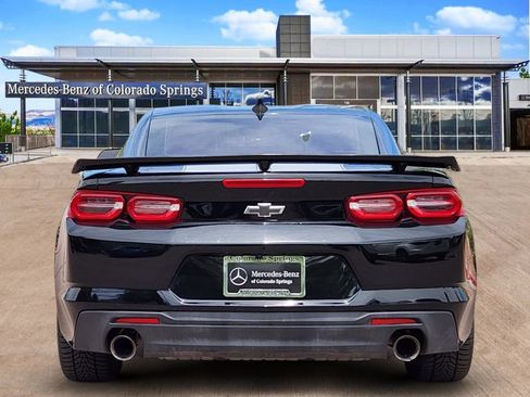 Used 2022 Chevrolet Camaro LT RWD image 6